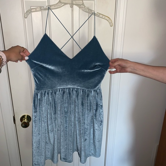 Forever 21 Dresses & Skirts - Forever 21 Velvet Dress